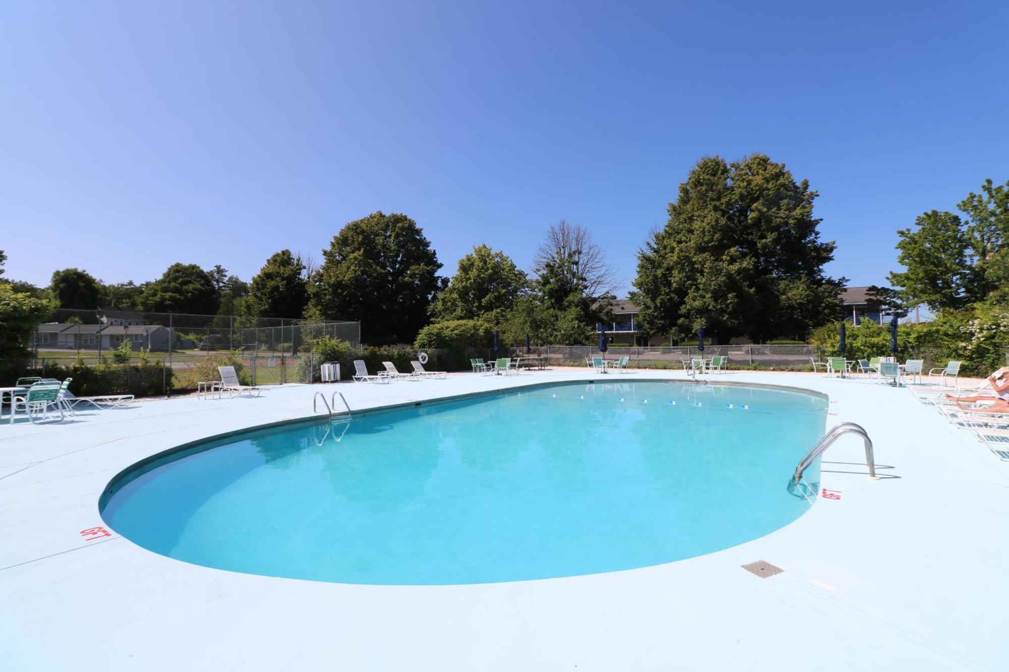 Majestic Regency Resort Wells Exterior photo